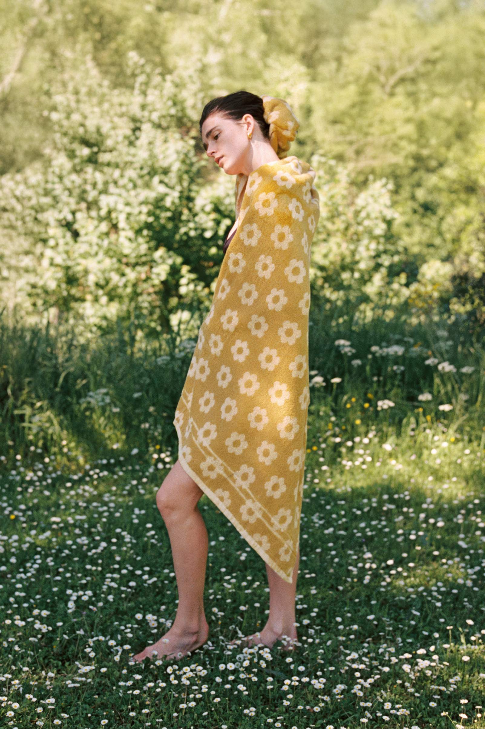 Daisy Beach Towel | Sunshine Daisy - Image 6