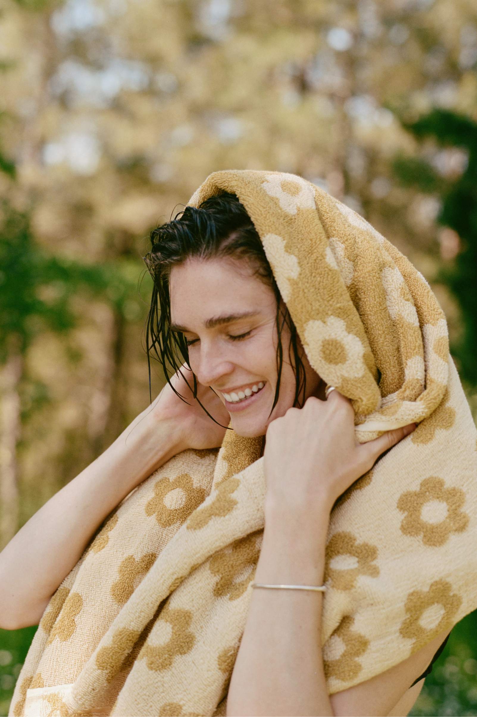 Daisy Beach Towel | Sunshine Daisy - Image 9