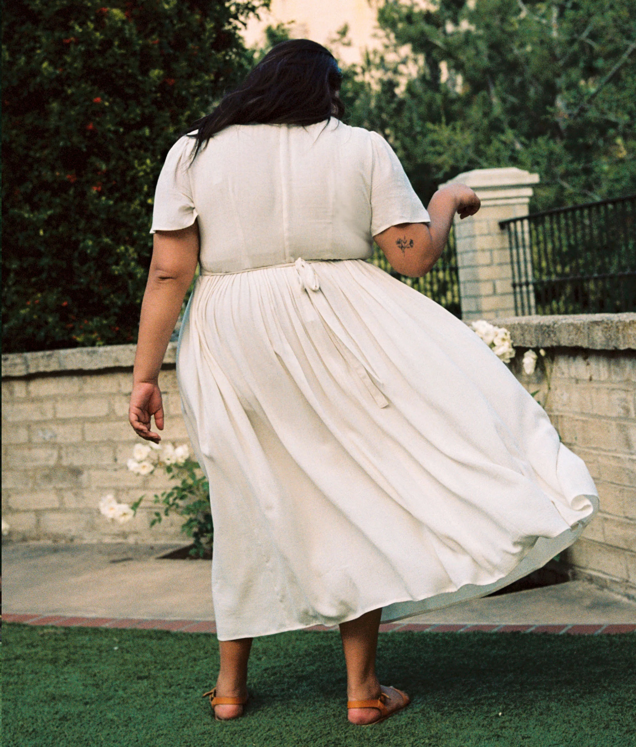 The Scarlet Dress Extended | Eggshell - Image 2